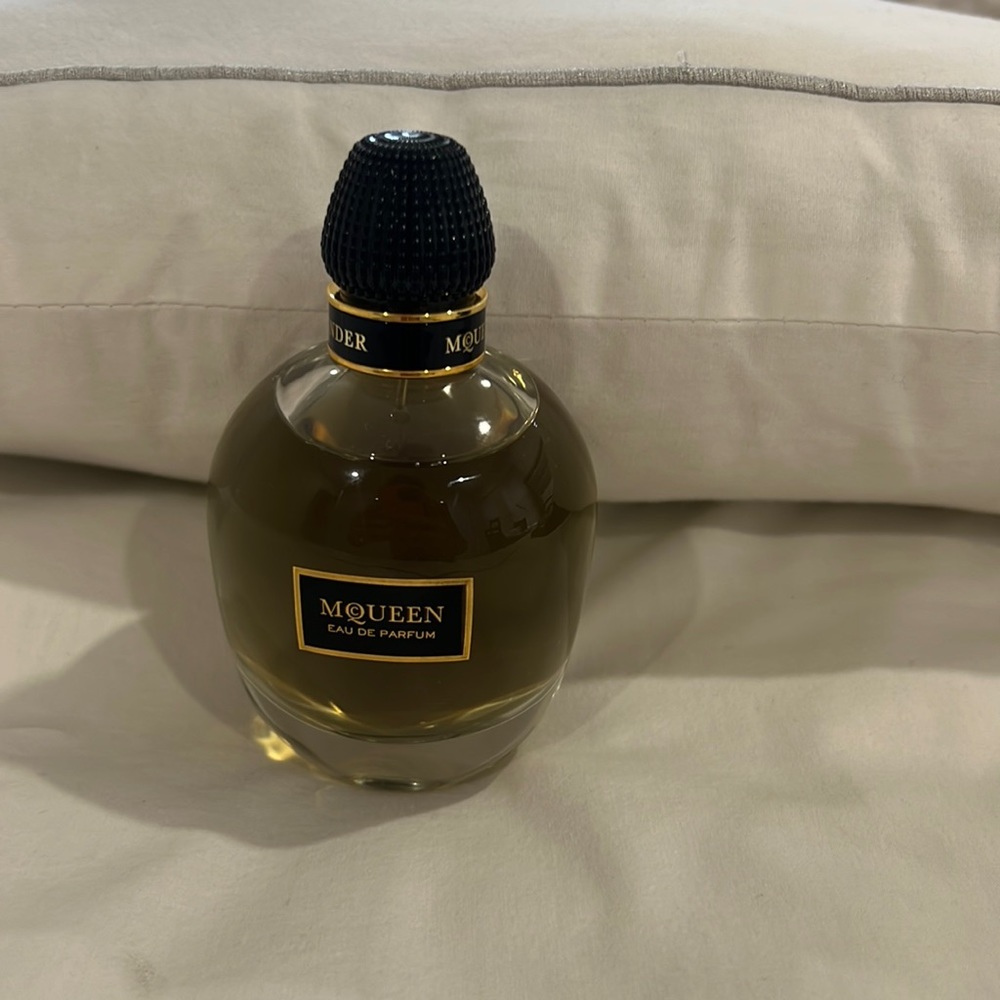 Alexander McQueen perfume